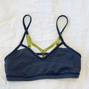 Lululemon sports bra